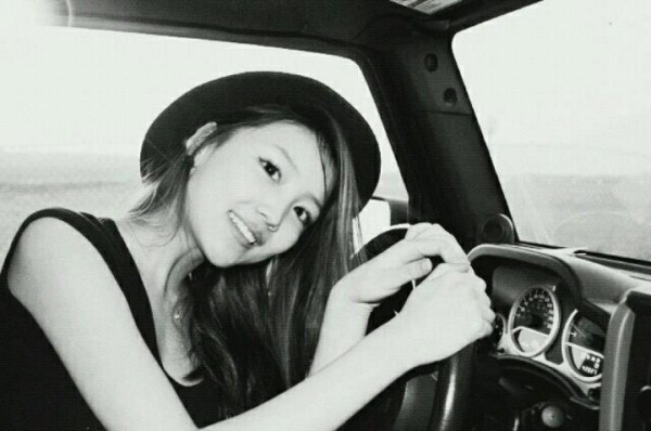 Хөөрхөн монгол охид, бүсгүйчүүдийн зурагнууд цуврал 34